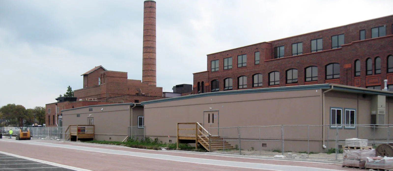 Temporary Classrooms for New Trier High School