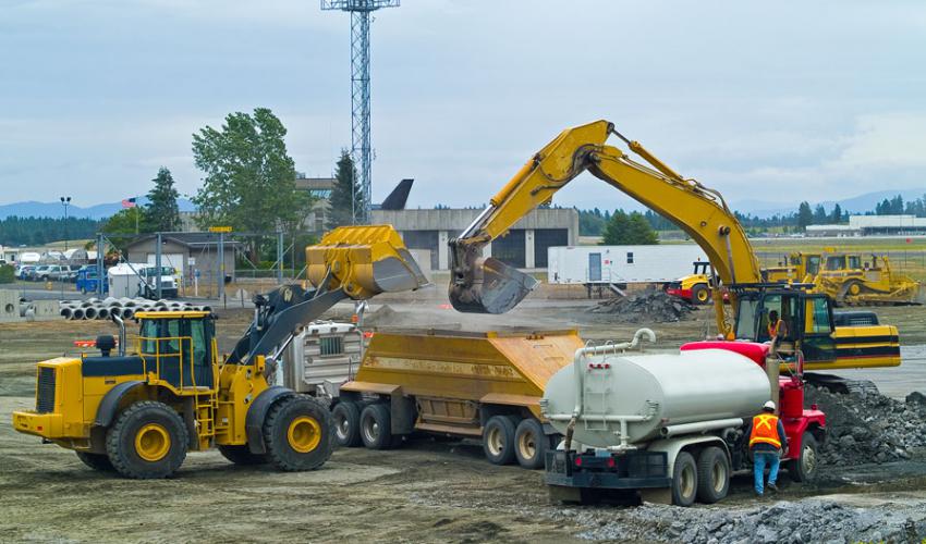 Construction tractor